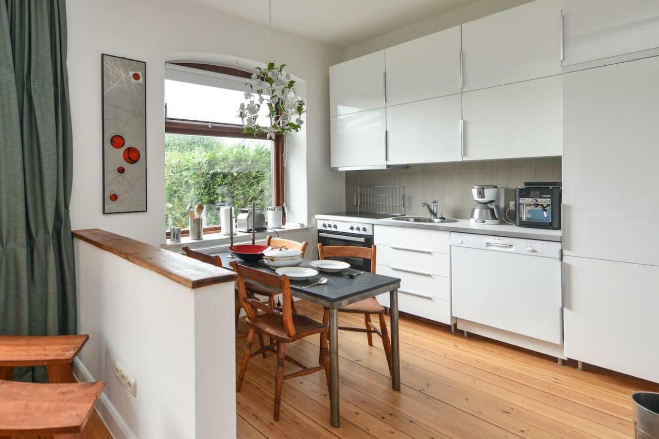 Kanalvilla - Urlaub Am Nord-Ostseekanal - Zwei Ferienwohnungen Im Angebot- Eine Im Dachgeschoss Und Eine Wohnung Mit Garten Sehestedt  Bagian luar foto
